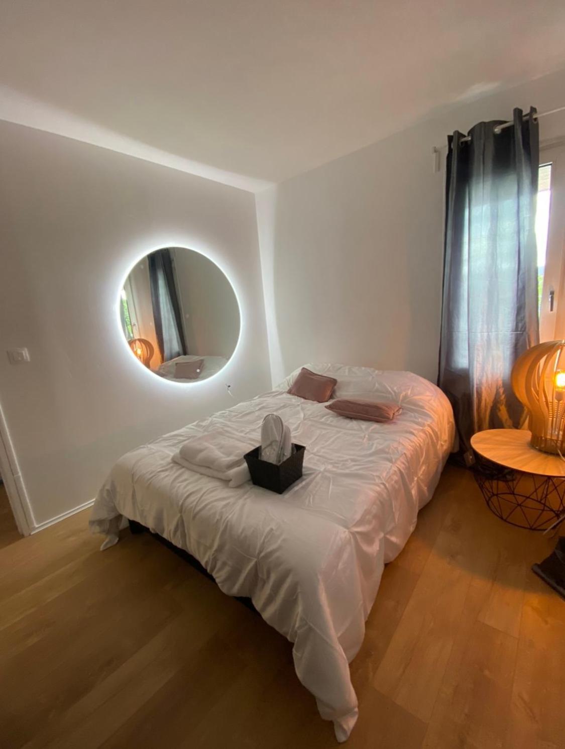 Appartement 59M2 Professionnel Ou Familial Saint Quentin En Yvelines Montigny-le-Bretonneux Buitenkant foto